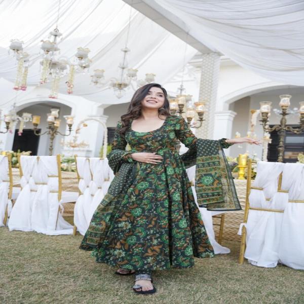  GOWN :- Georgette(Fully stitched) With Digital Print Work  Dupatta -Georgette With Digital Print Wo
