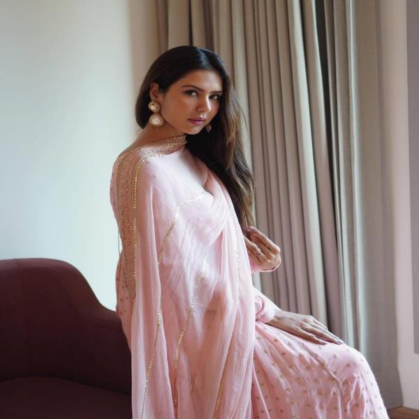 Gown Fabric :Faux Georgette With Full Heavy Embroidery Sequence Work With Full Sleeve and Attached P