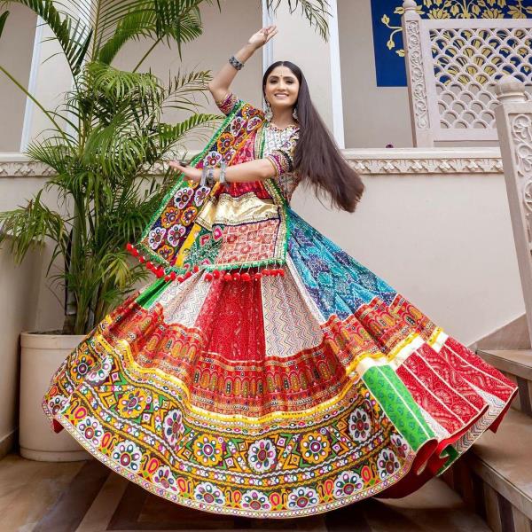 SAF1466 Fancy Digital Print With Real Mirror Work And Golden Zari Gota Work Inner : Micro Cotton 