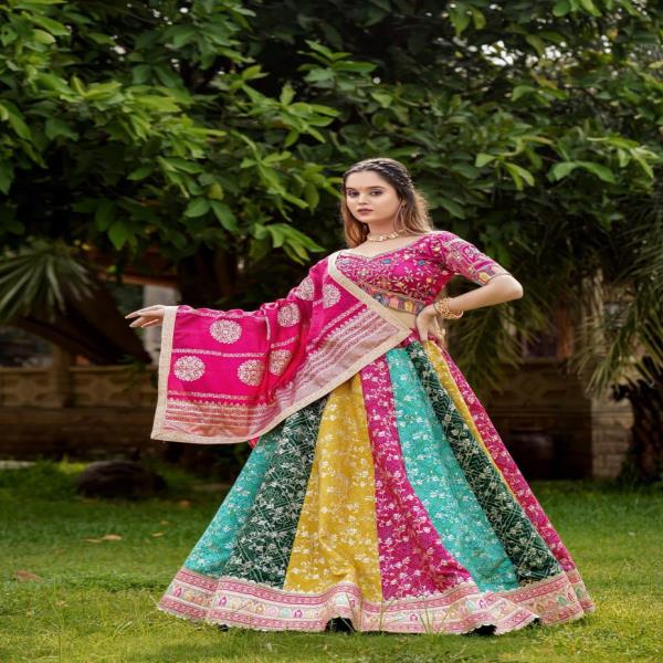 DCV601 Heavy  Embroidery Sequence + Thread +Zari +Ready Lace