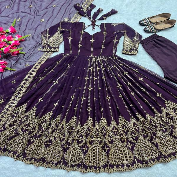 RNF  1179  SINGLES AVAILABLE ??Presenting New  Ðesigner Anarkali Suit In New Fancy Style