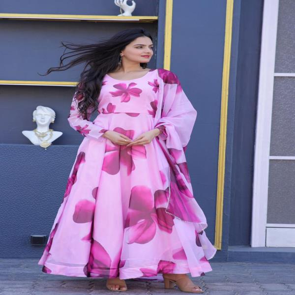 VKF  Maharani  SINGLES AVAILABLE ????  Fox  Georgett  GOWN  dupatta????
